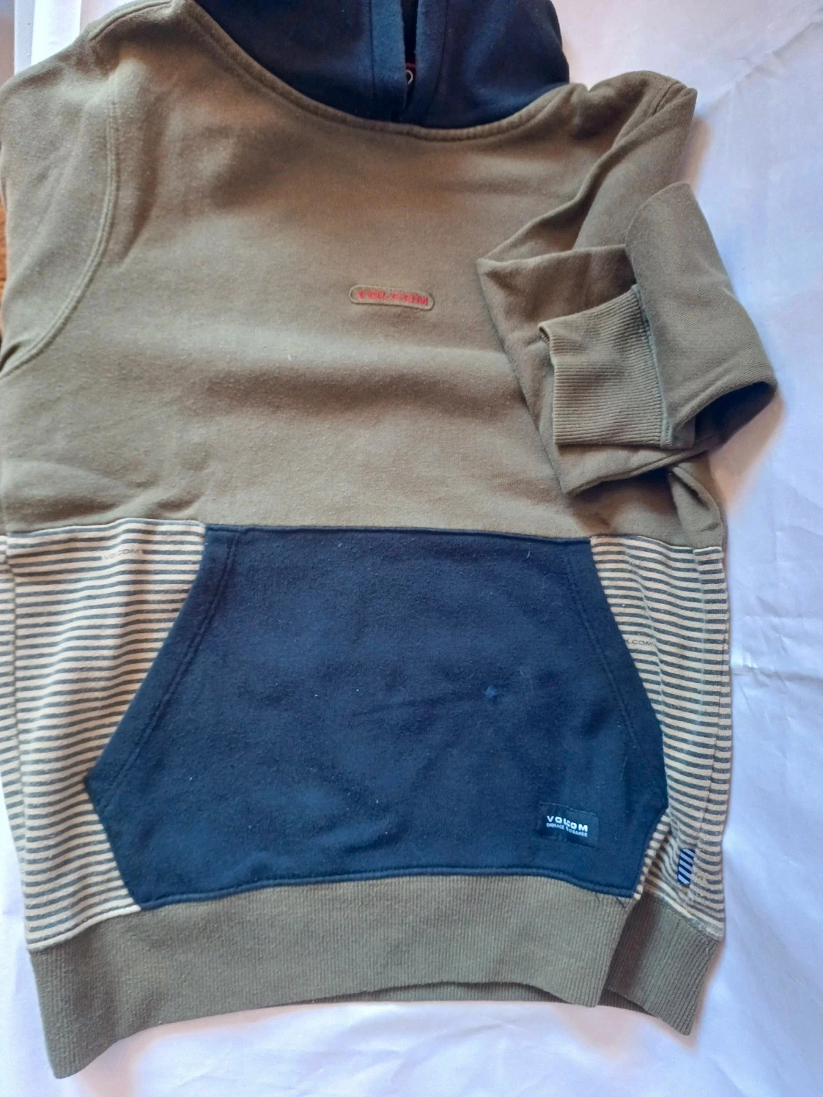 Sudadera con capucha caqui de Volcom para niños de 8 años – photo 3